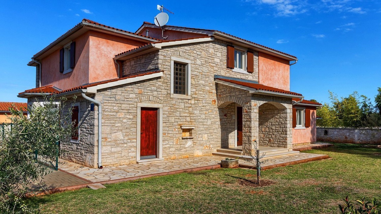 Photo of Outdoor in Gajana
