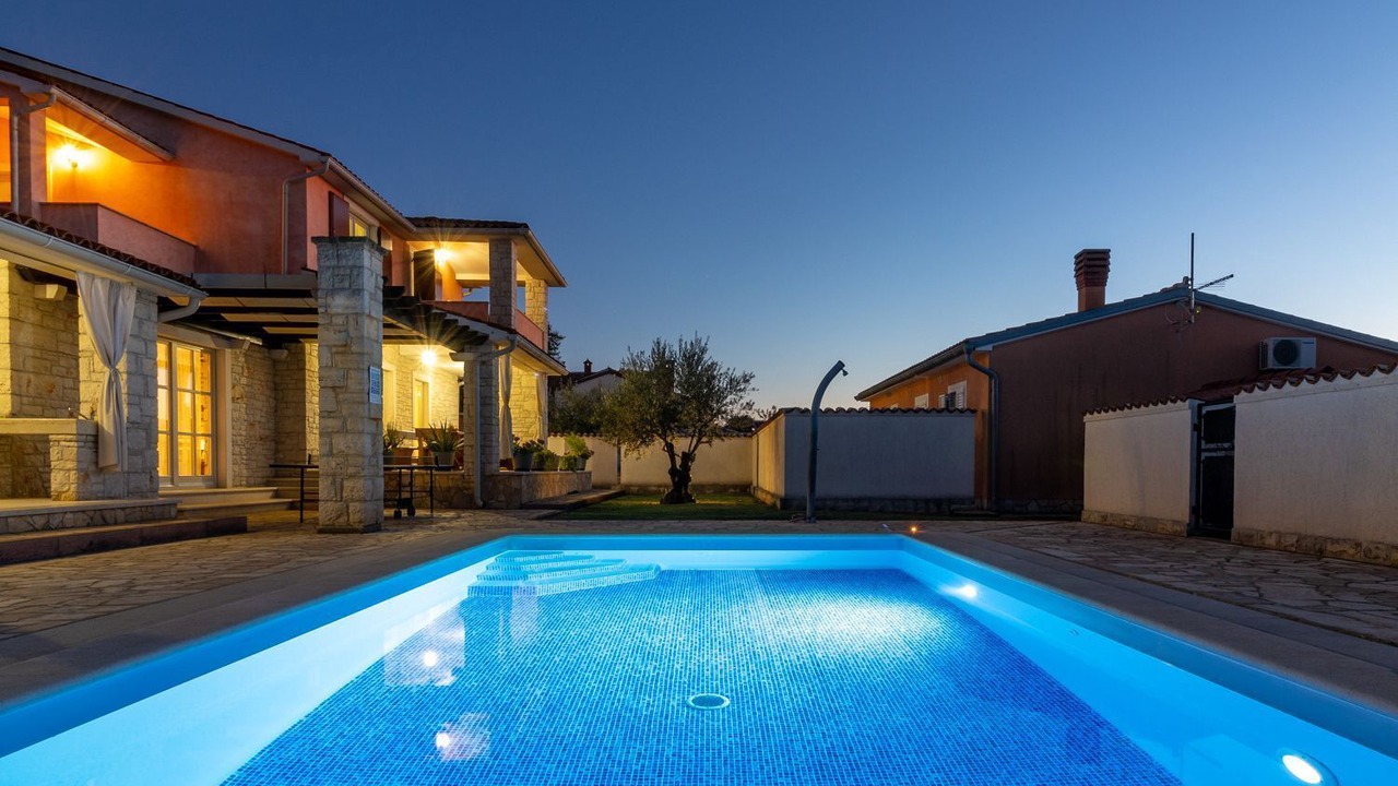 Photo of Outdoor in Gajana