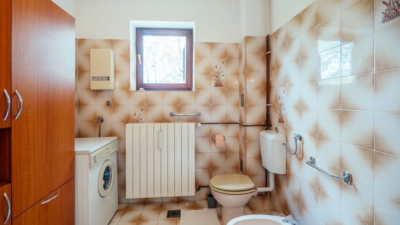 Photo of Bathroom in Bakar