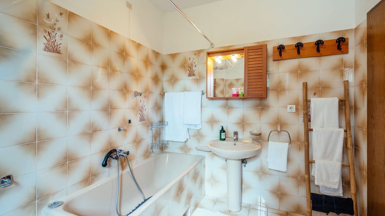 Photo of Bathroom in Bakar