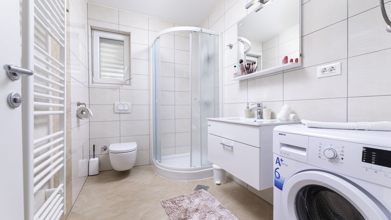Photo of Bathroom in Soline