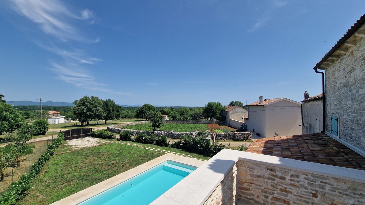 Photo of Outdoor in Glavani