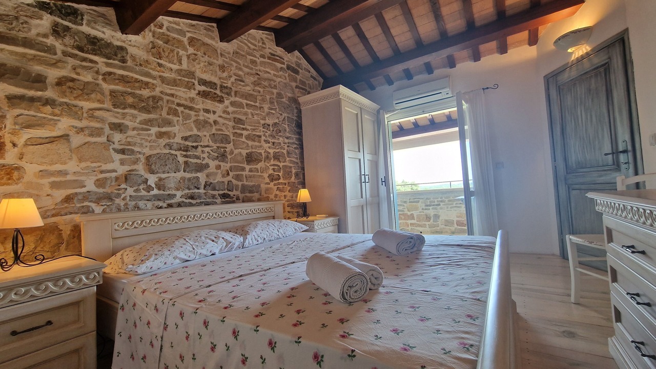 Photo of Bedroom in Glavani