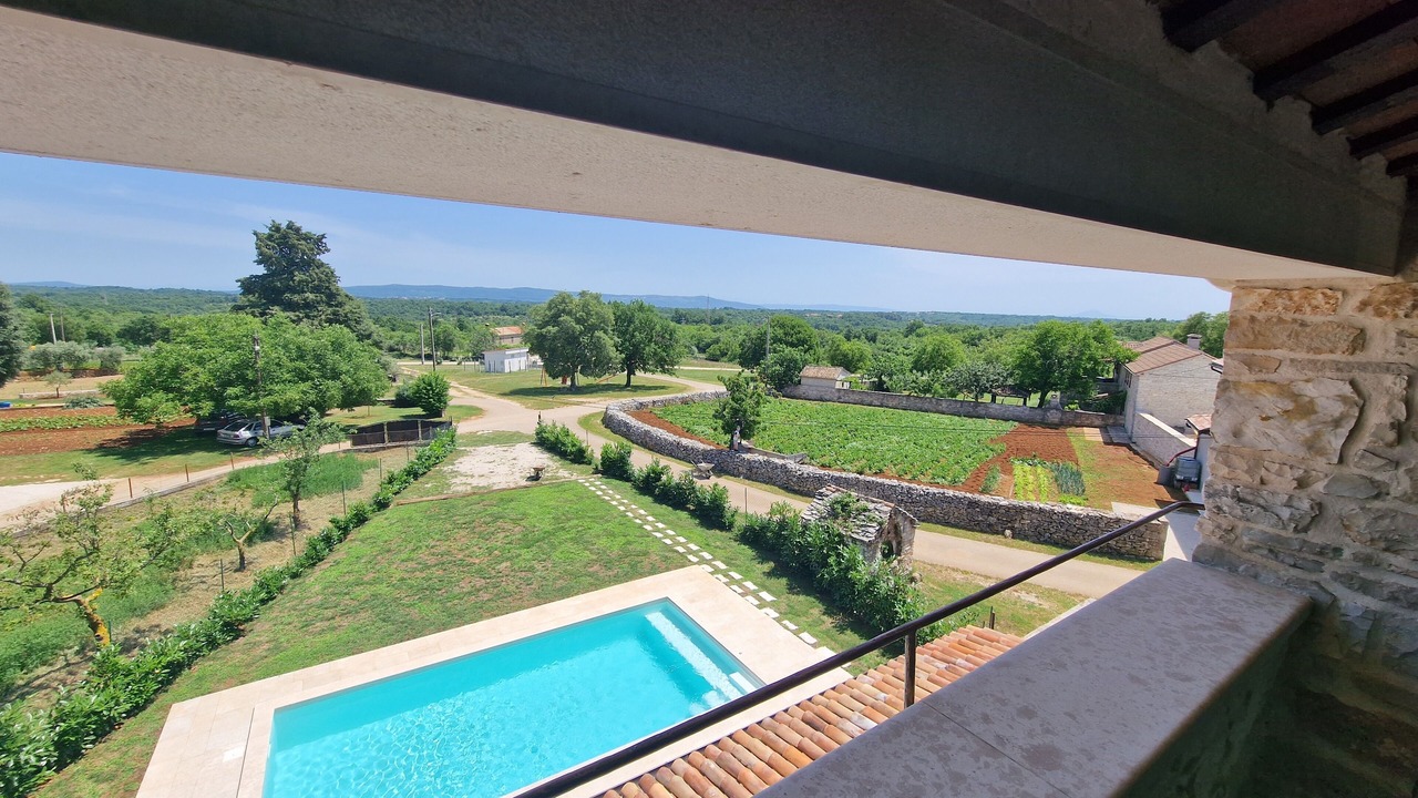 Photo of Outdoor in Glavani