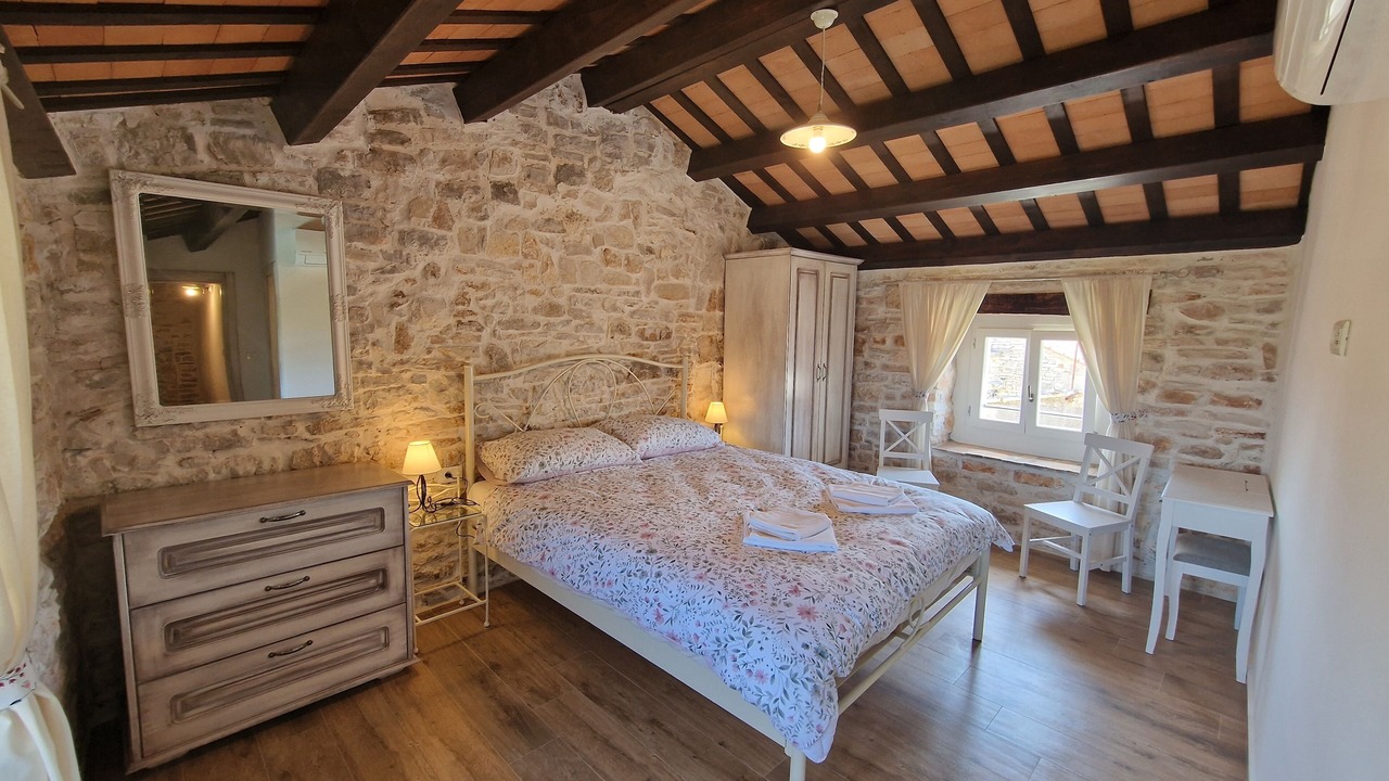 Photo of Bedroom in Glavani