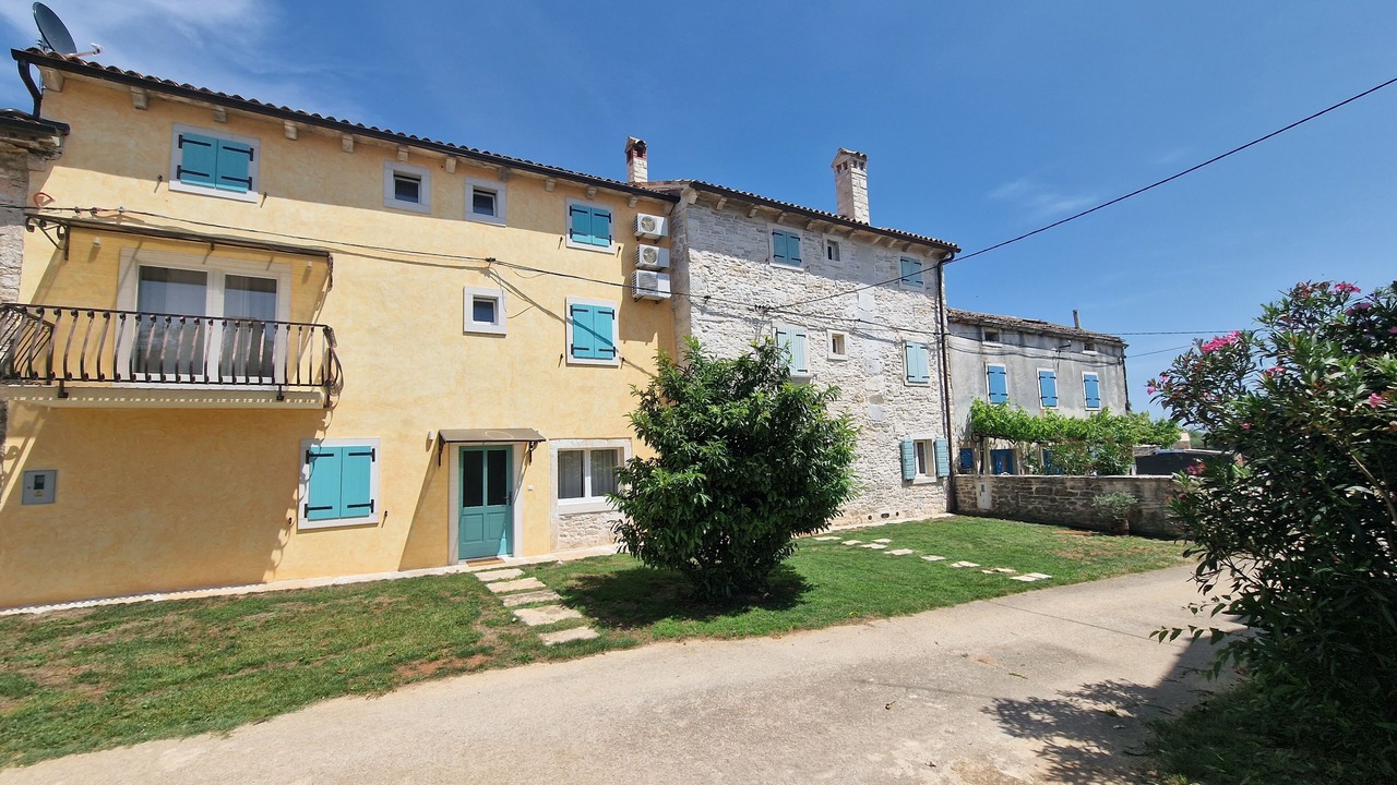 Photo of Outdoor in Glavani