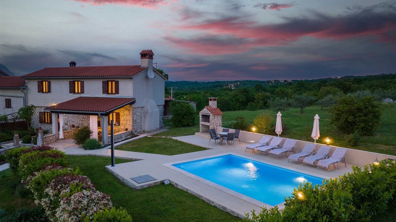 Photo of Outdoor in Rogocana
