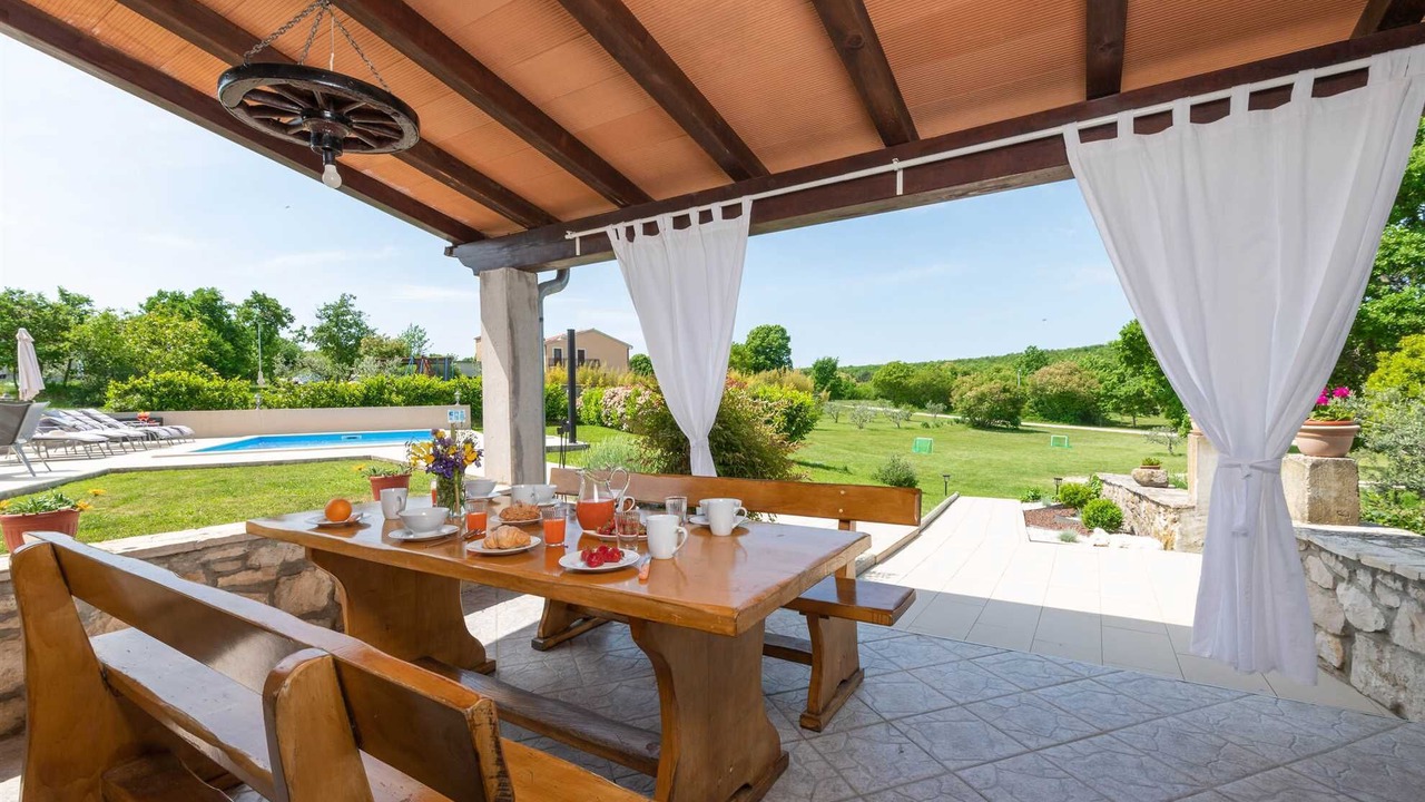 Photo of Outdoor in Rogocana