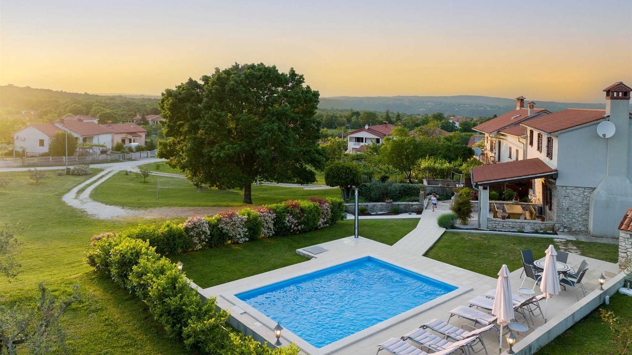 Photo of Outdoor in Rogocana