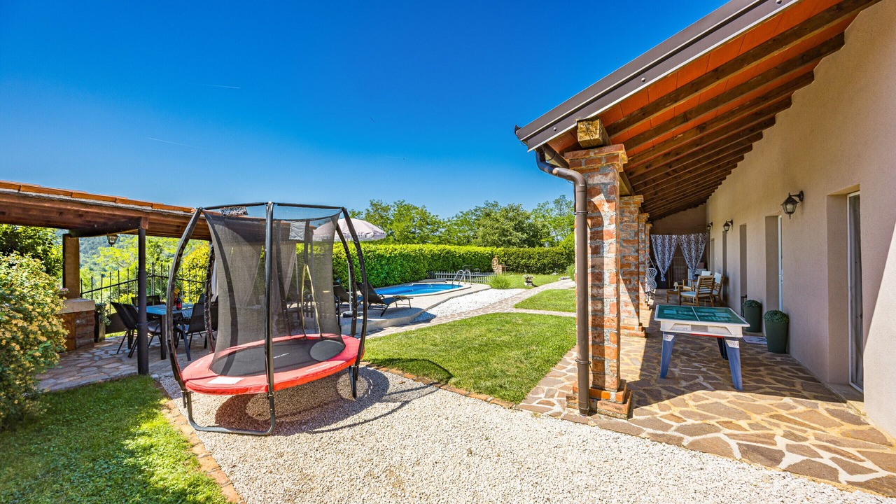 Photo of Outdoor in Oprtalj