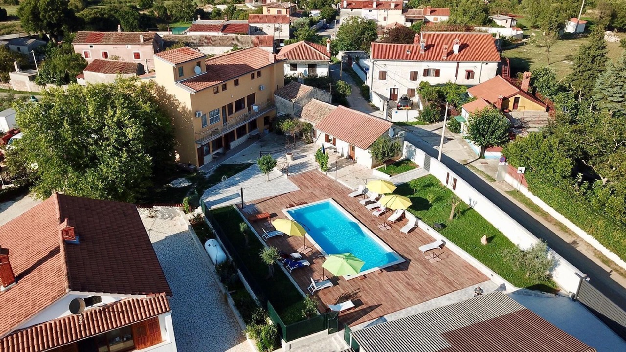 Photo of Outdoor in Cokuni
