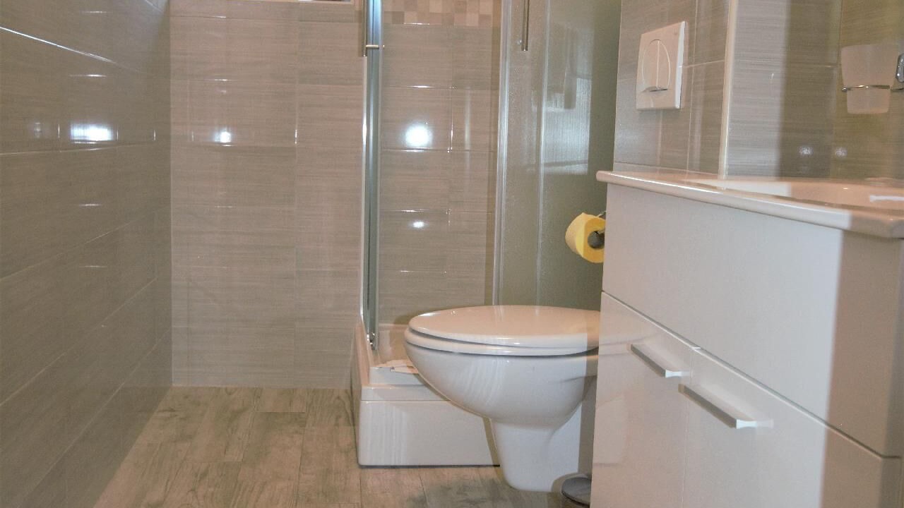 Photo of Bathroom in Cokuni