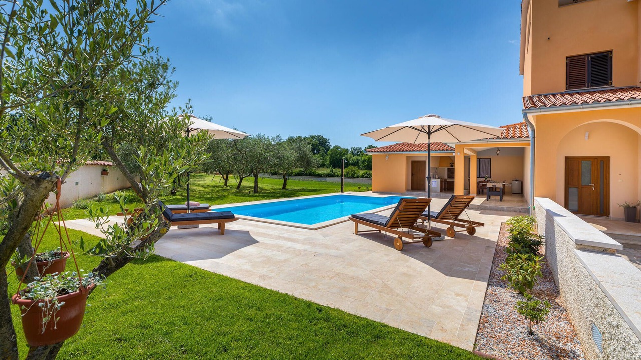 Photo of Outdoor in Divsici
