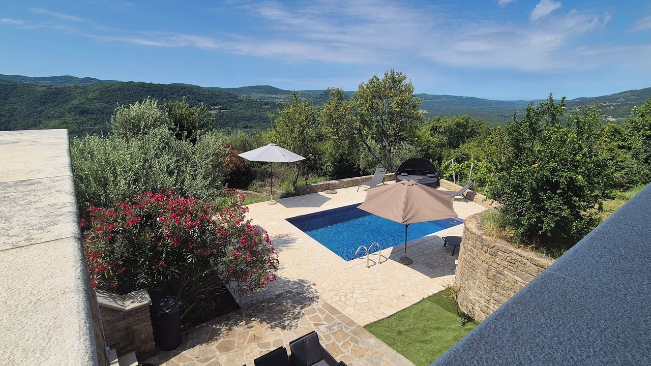 Photo of Outdoor in Bartolici