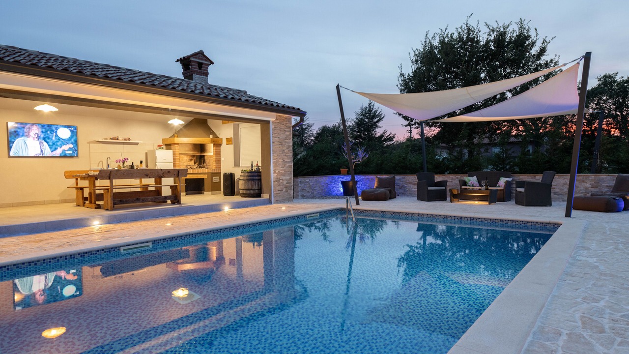 Photo of Outdoor in Kapelica