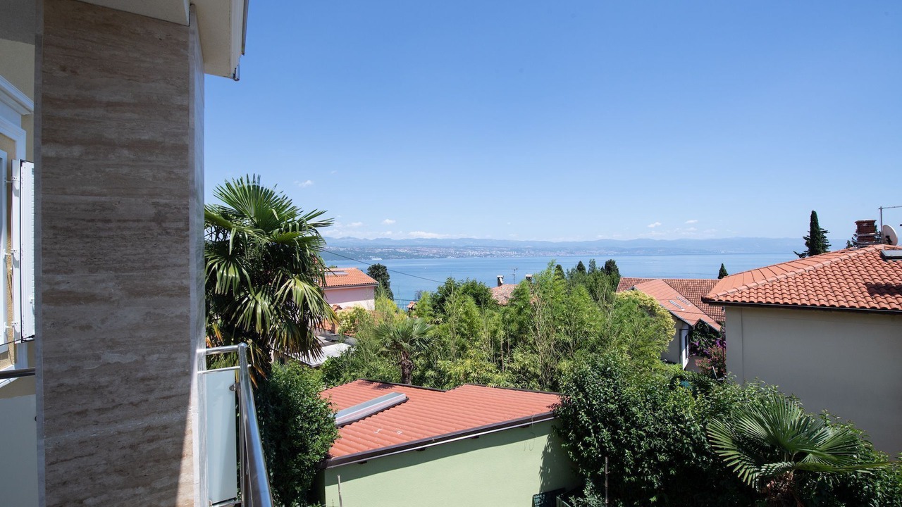 Photo of Outdoor in Ika