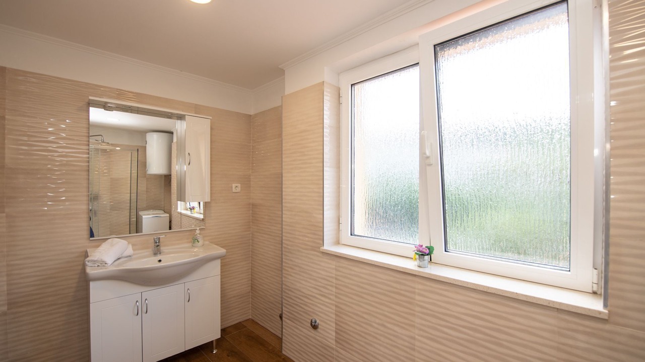 Photo of Bathroom in Ika