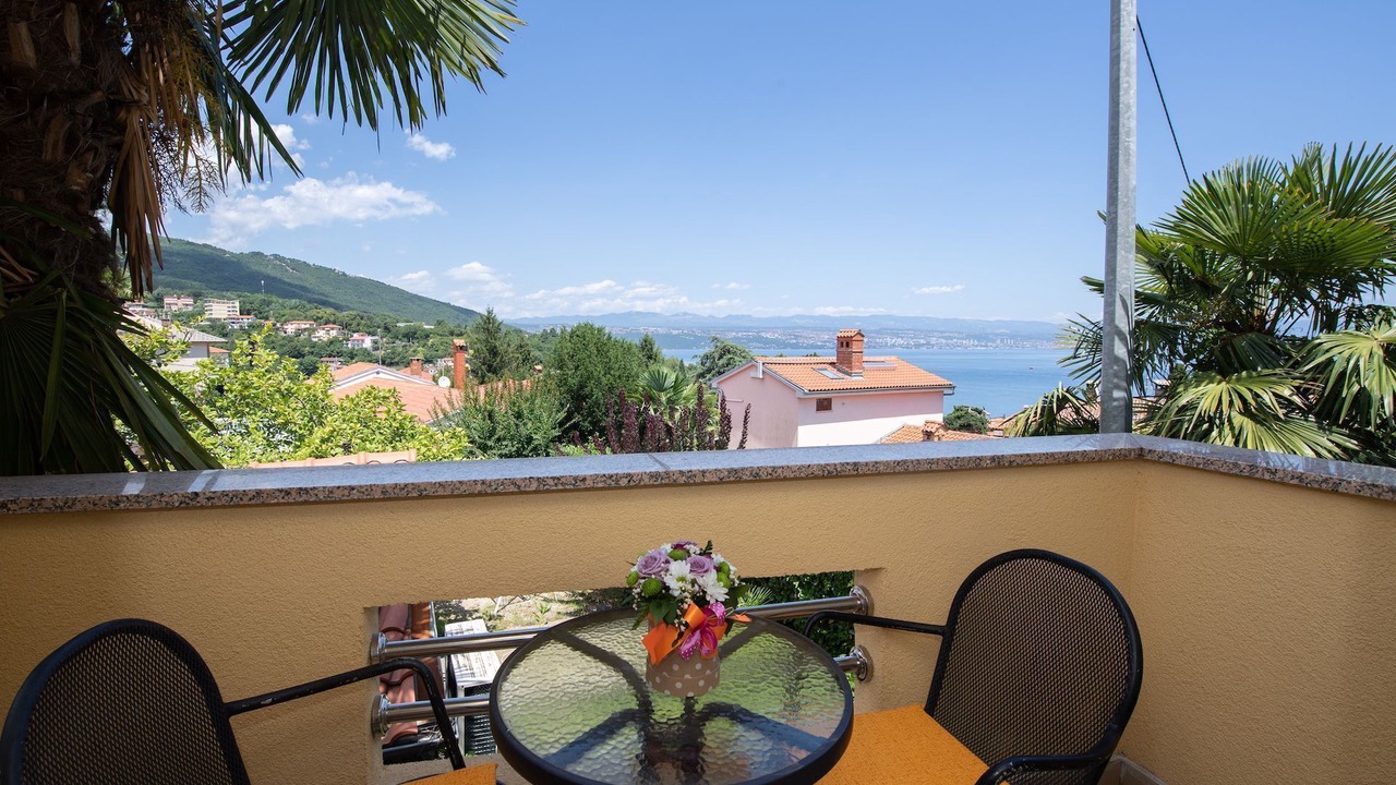 Photo of Outdoor in Ika