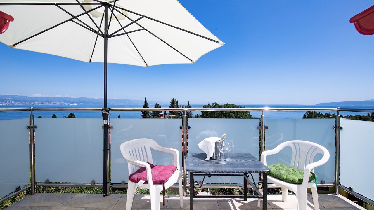 Photo of Outdoor in Ika