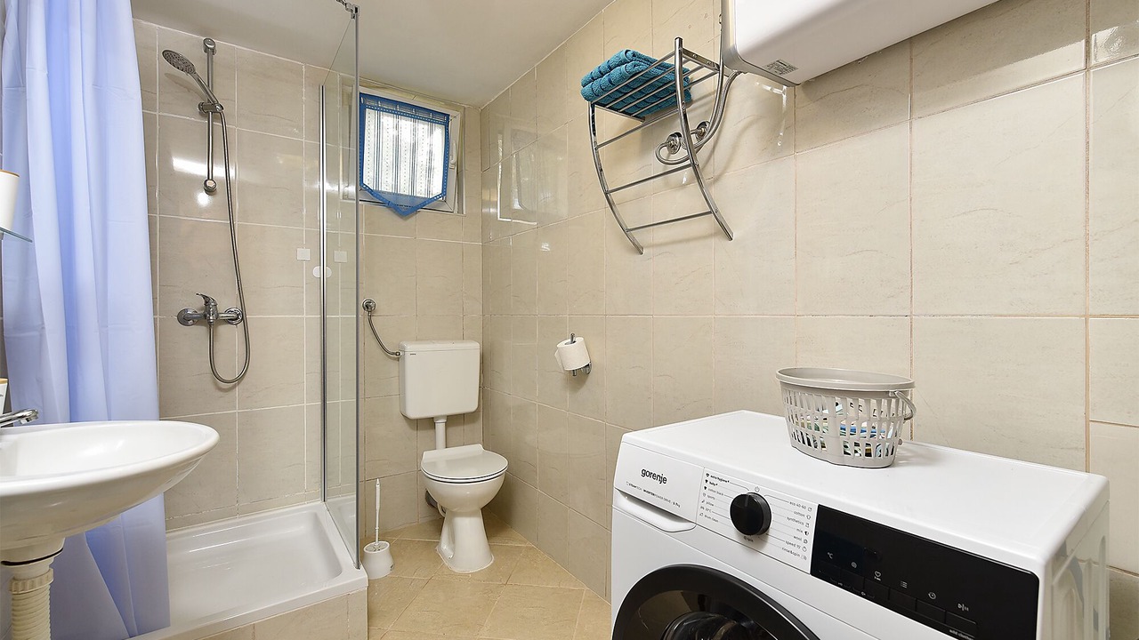 Photo of Bathroom in Gajana