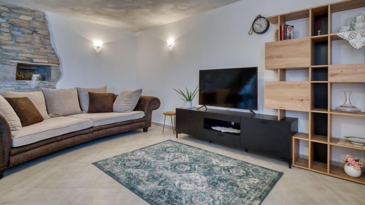 Photo of Livingroom in Krsan