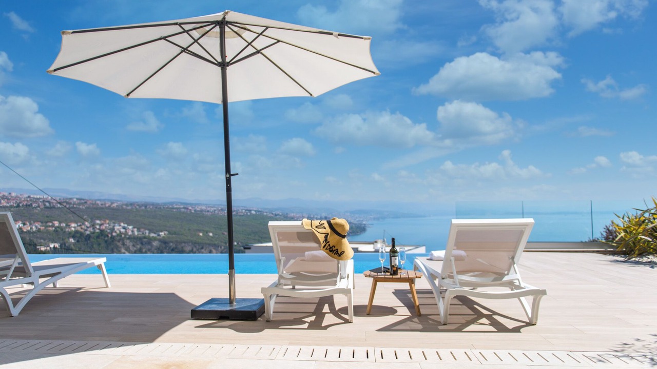Photo of Patio Balcony in Pobri