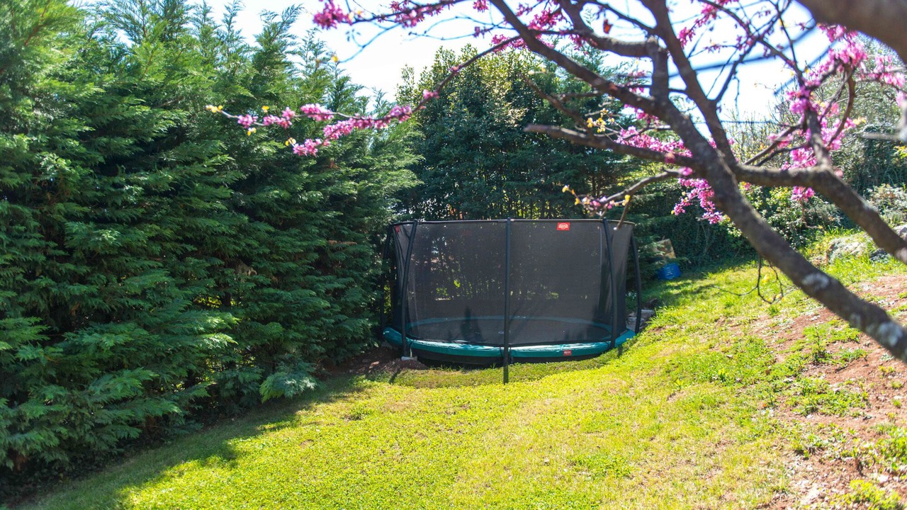 Photo of Outdoor in Pobri