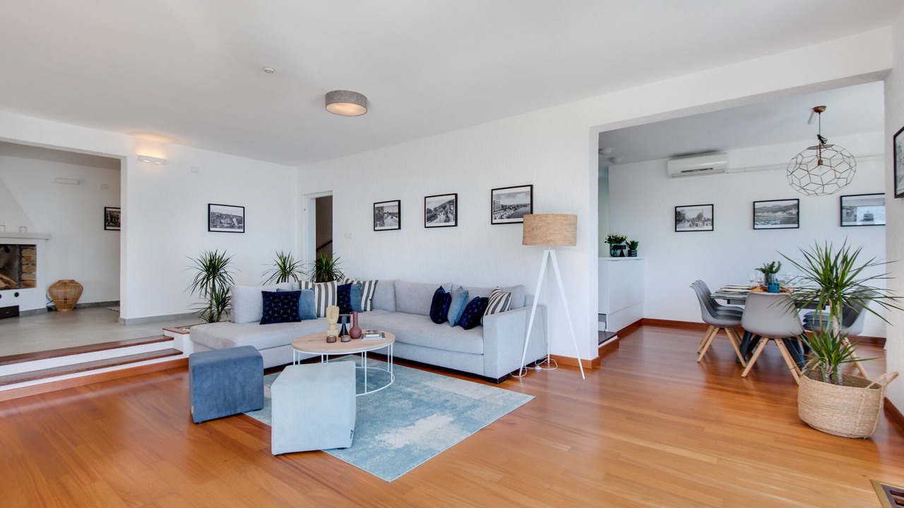 Photo of Livingroom in Pobri