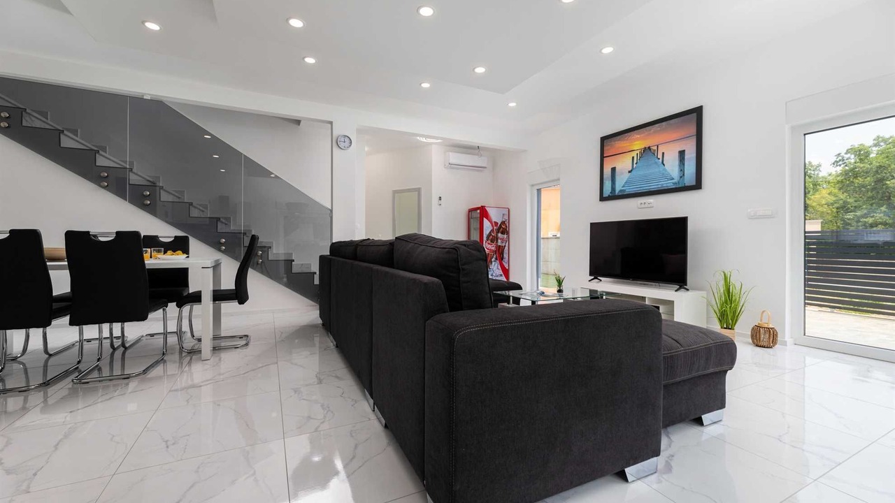 Photo of Livingroom in Dobrinj