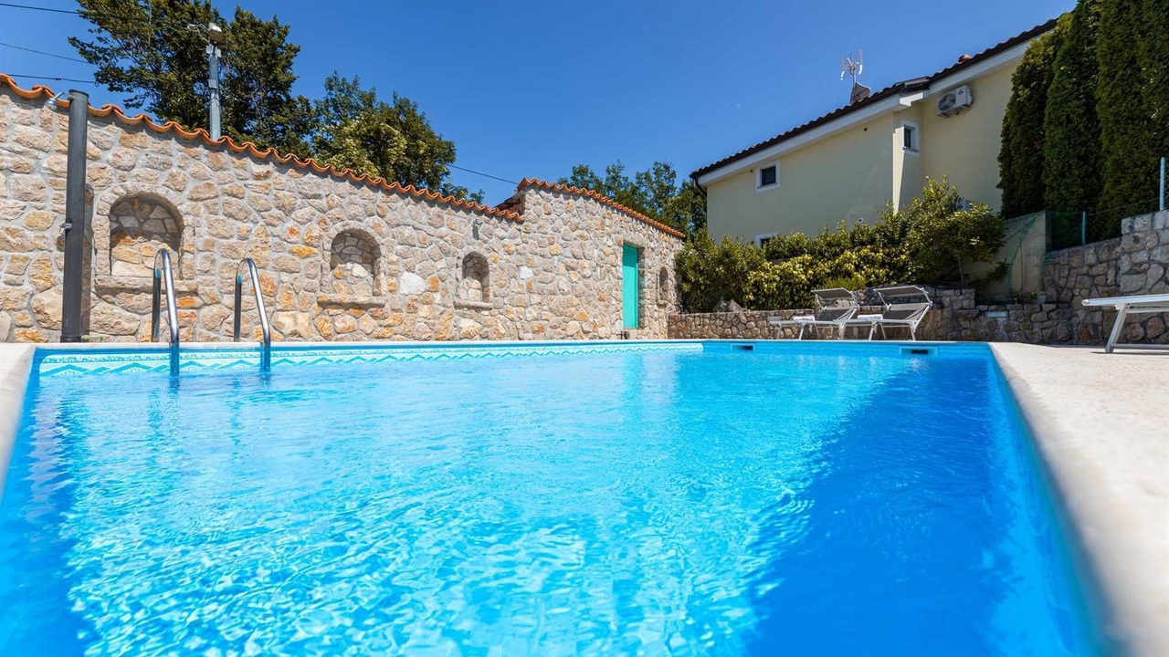 Photo of Outdoor in Rasopasno