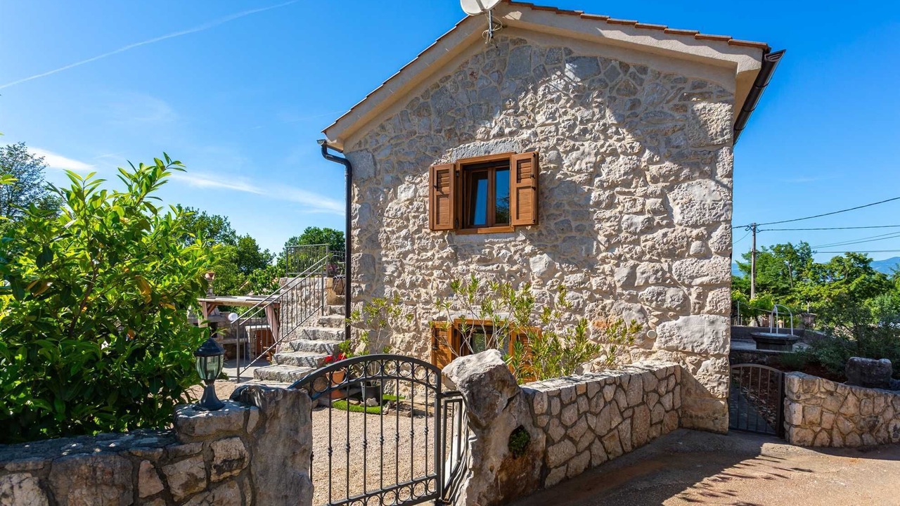 Photo of Outdoor in Rasopasno