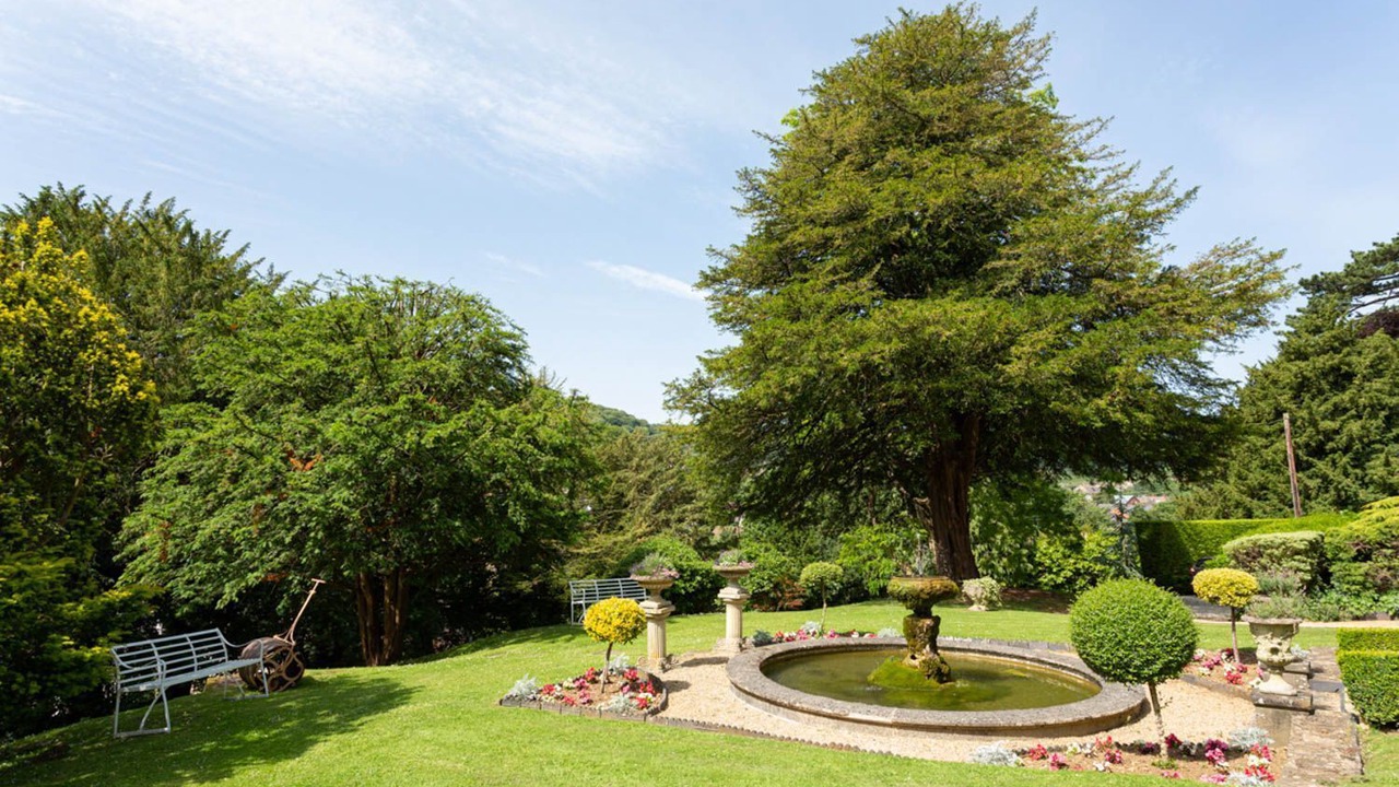 Photo of Others in Dursley