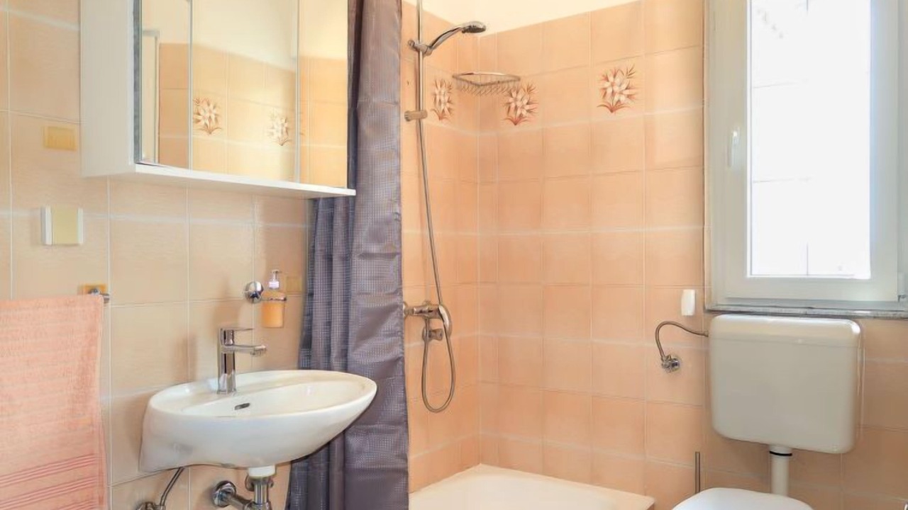 Photo of Bathroom in Rab