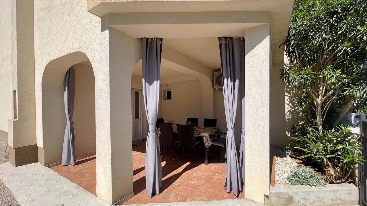 Photo of Outdoor in Silo