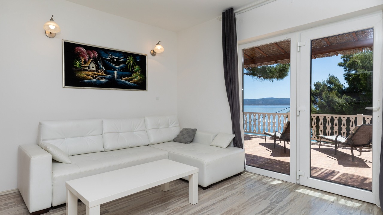 Photo of Livingroom in Mimice