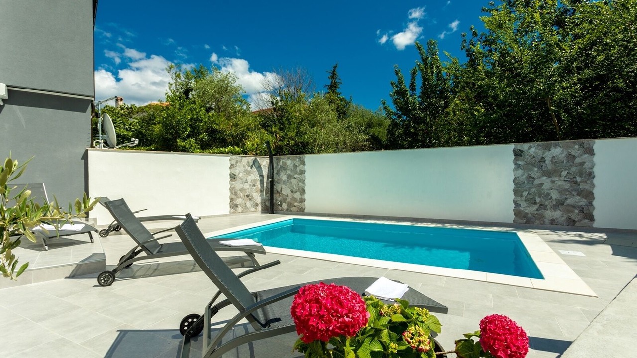 Photo of Outdoor in Soline