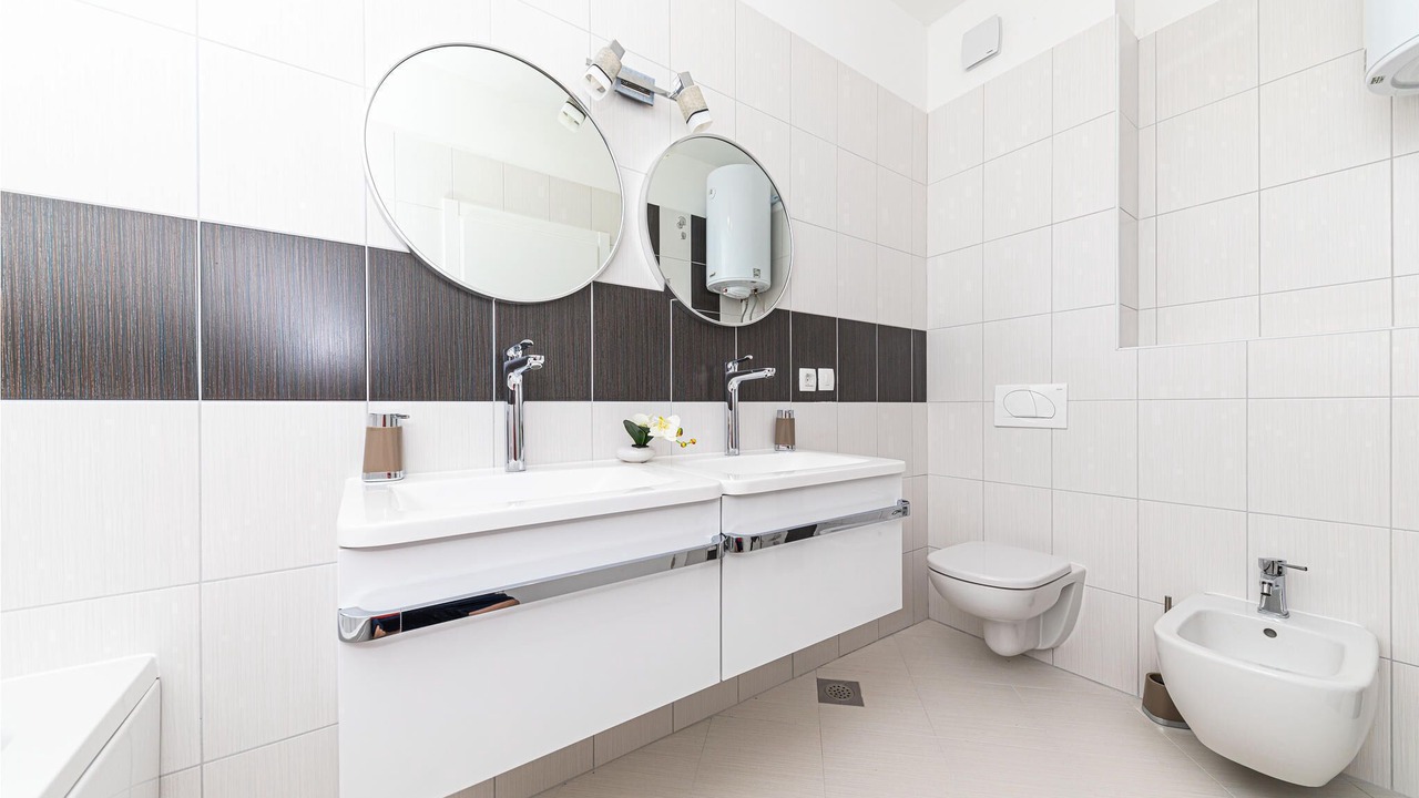 Photo of Bathroom in Marina