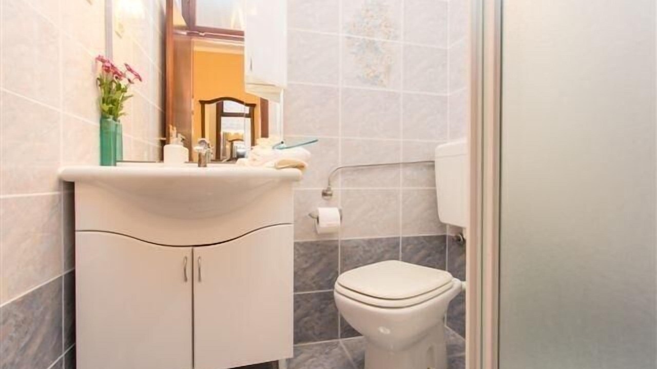 Photo of Bathroom in Soline