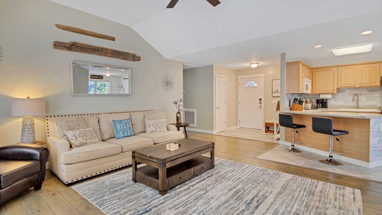 Photo of Livingroom in Townville