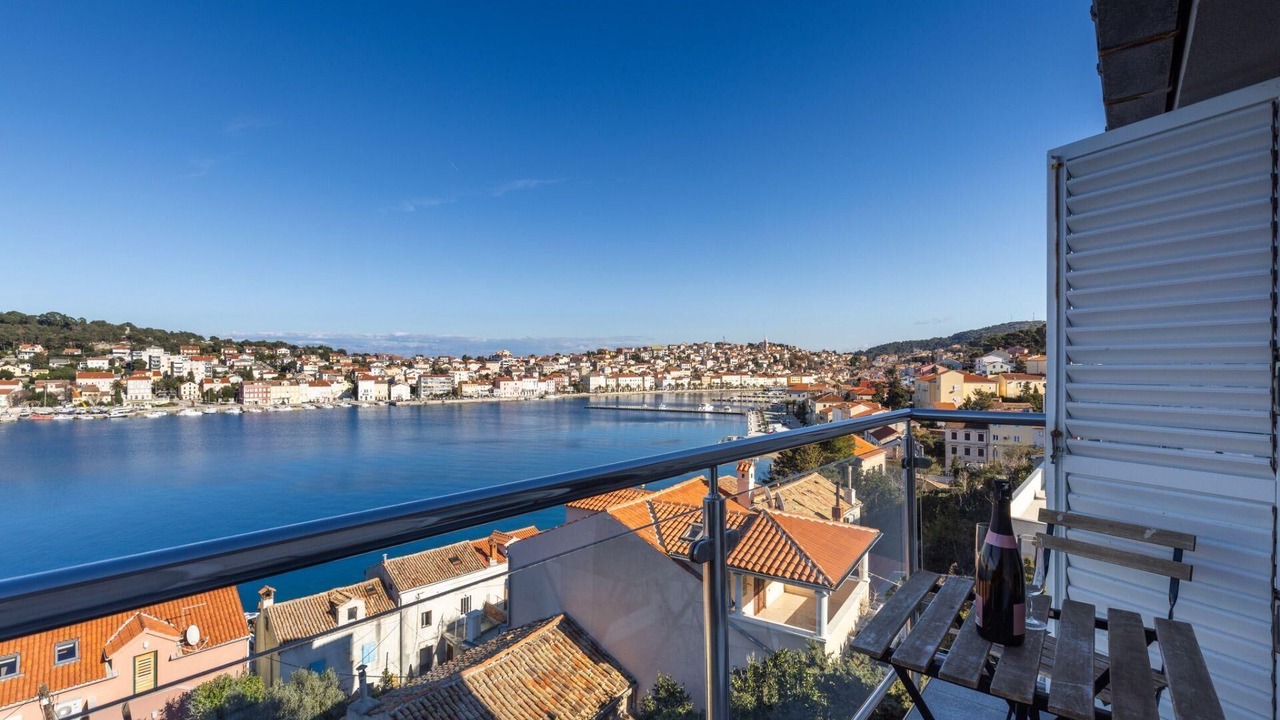 Photo of Outdoor in Cove Murtar