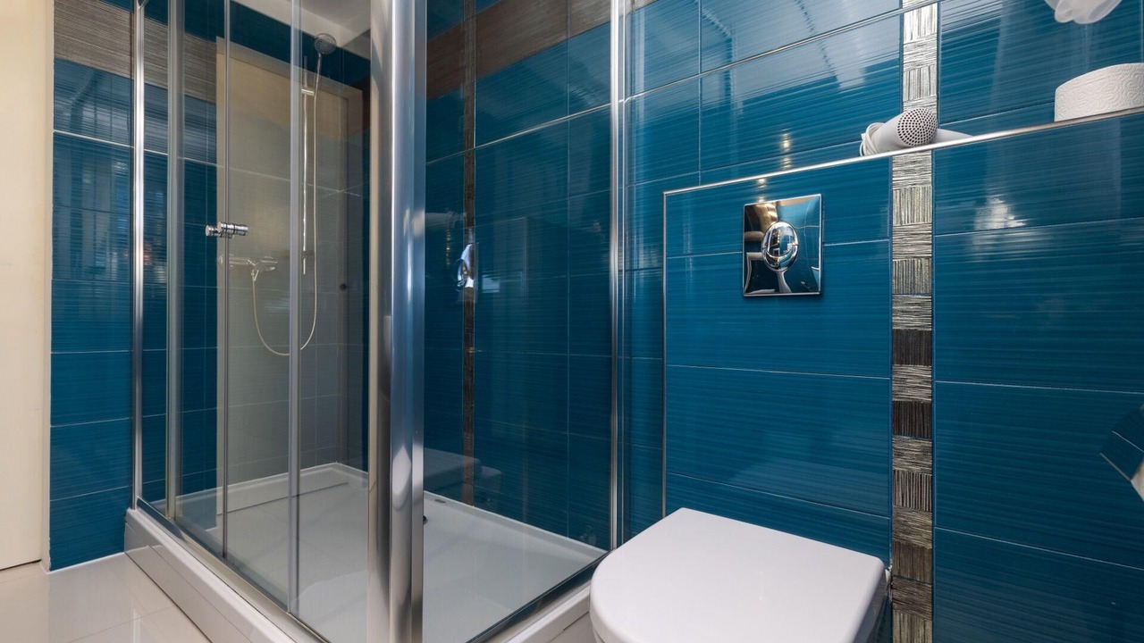 Photo of Bathroom in Cove Murtar