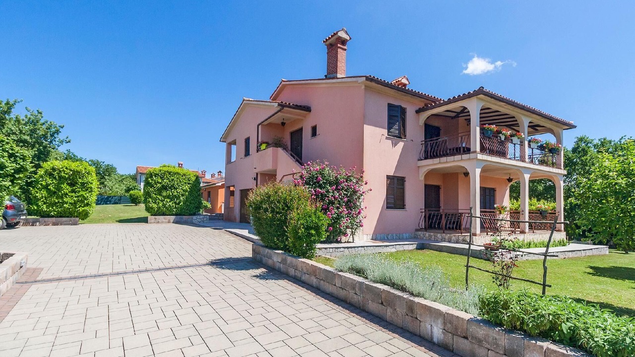 Photo of Outdoor in Kapelica