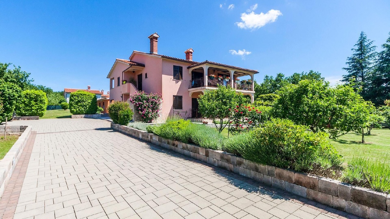 Photo of Outdoor in Kapelica