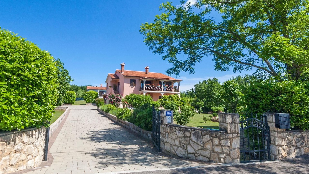 Photo of Outdoor in Kapelica