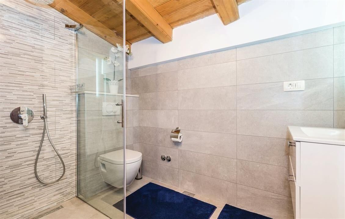 Photo of Bathroom in Liganj