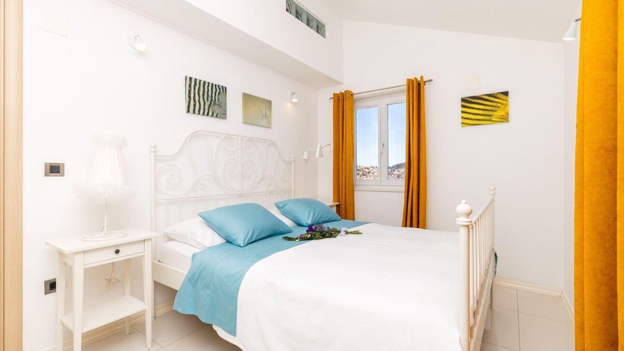 Photo of Bedroom in Cove Murtar