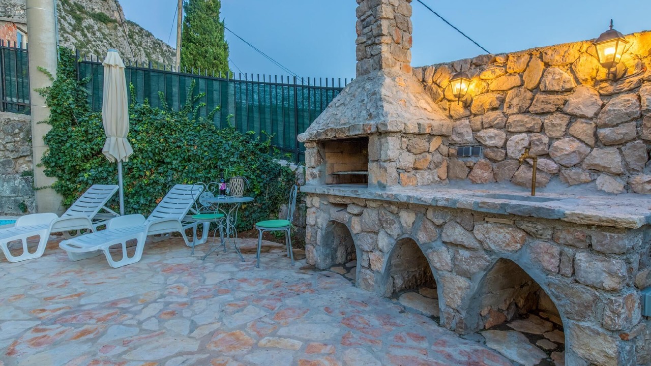 Photo of Patio Balcony in Grizane