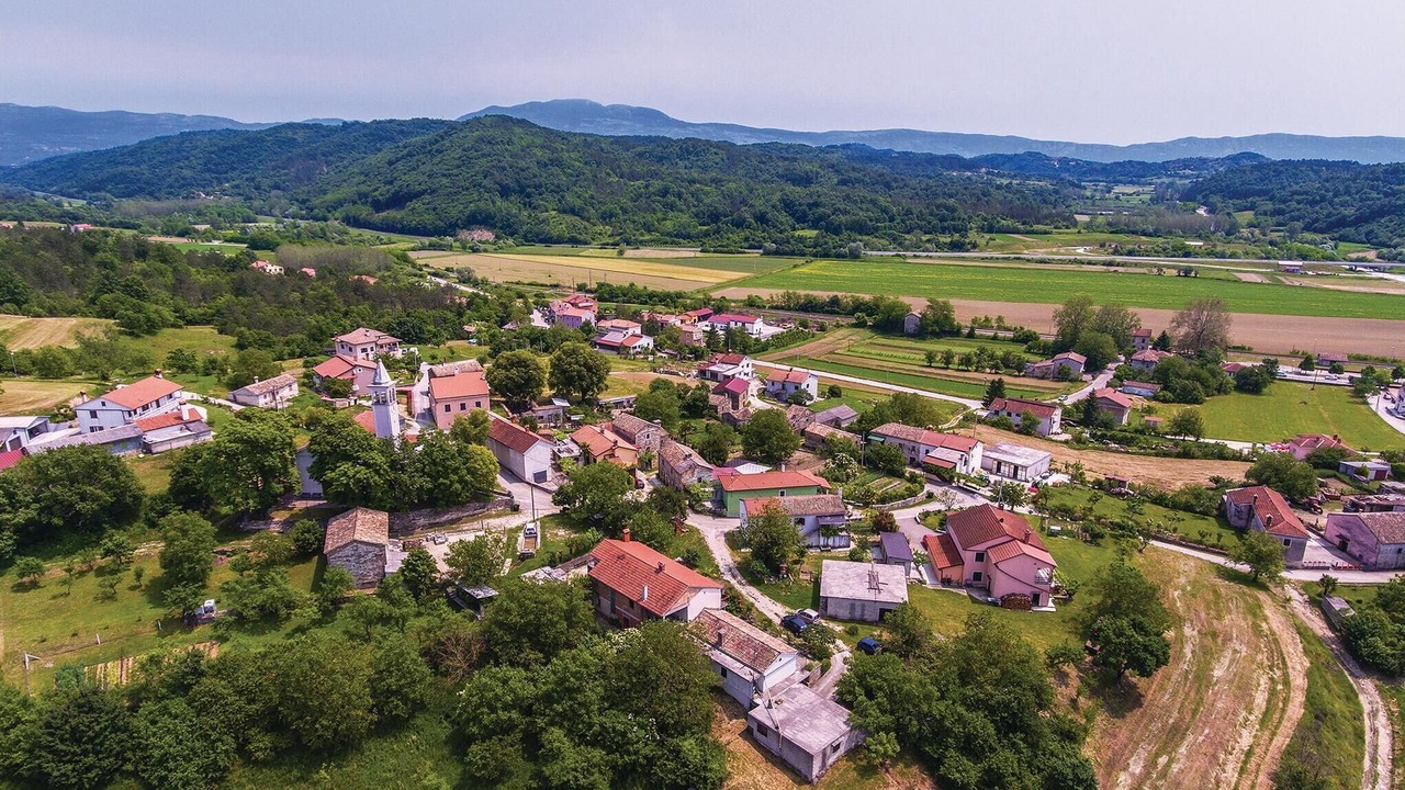 Photo of Others in Gologorica