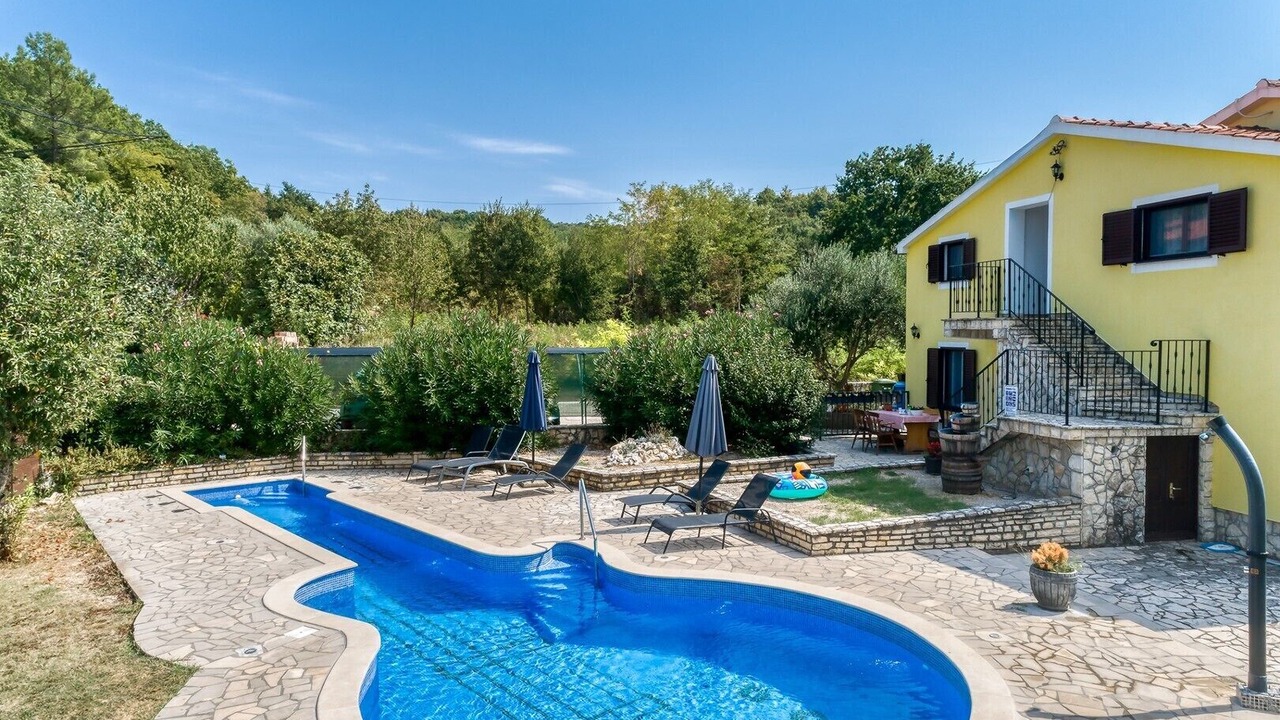 Photo of Outdoor in Kapelica