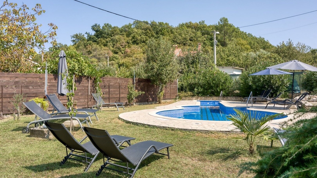 Photo of Outdoor in Kapelica